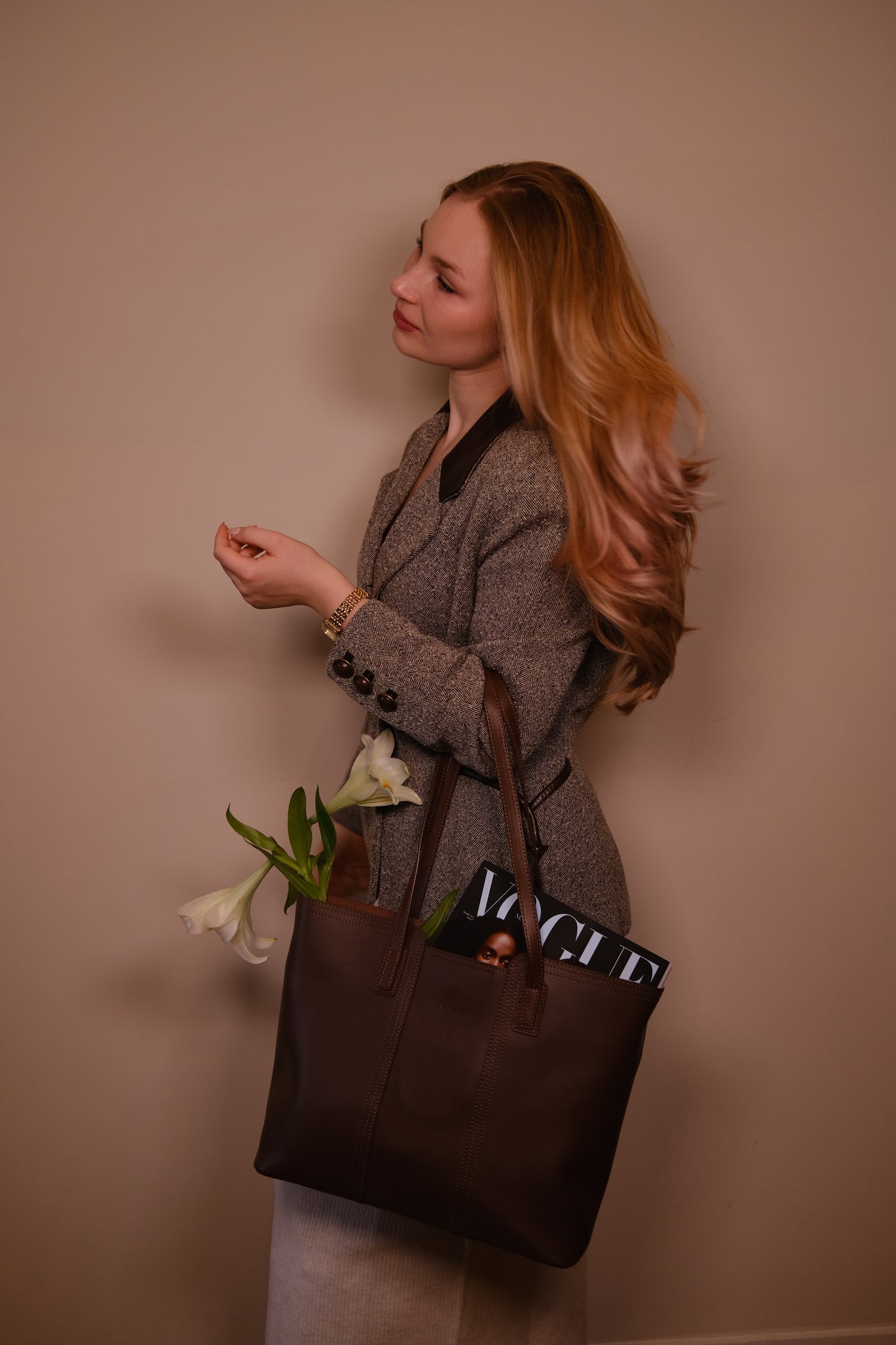 VICTORIA in Brown