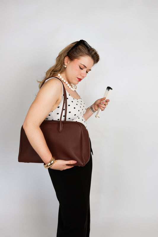 NELLIE in Brown